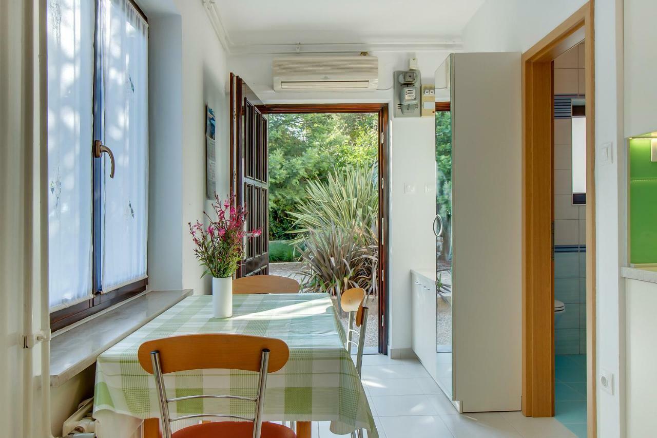 Apartment Simona Малий Лошинь Екстер'єр фото